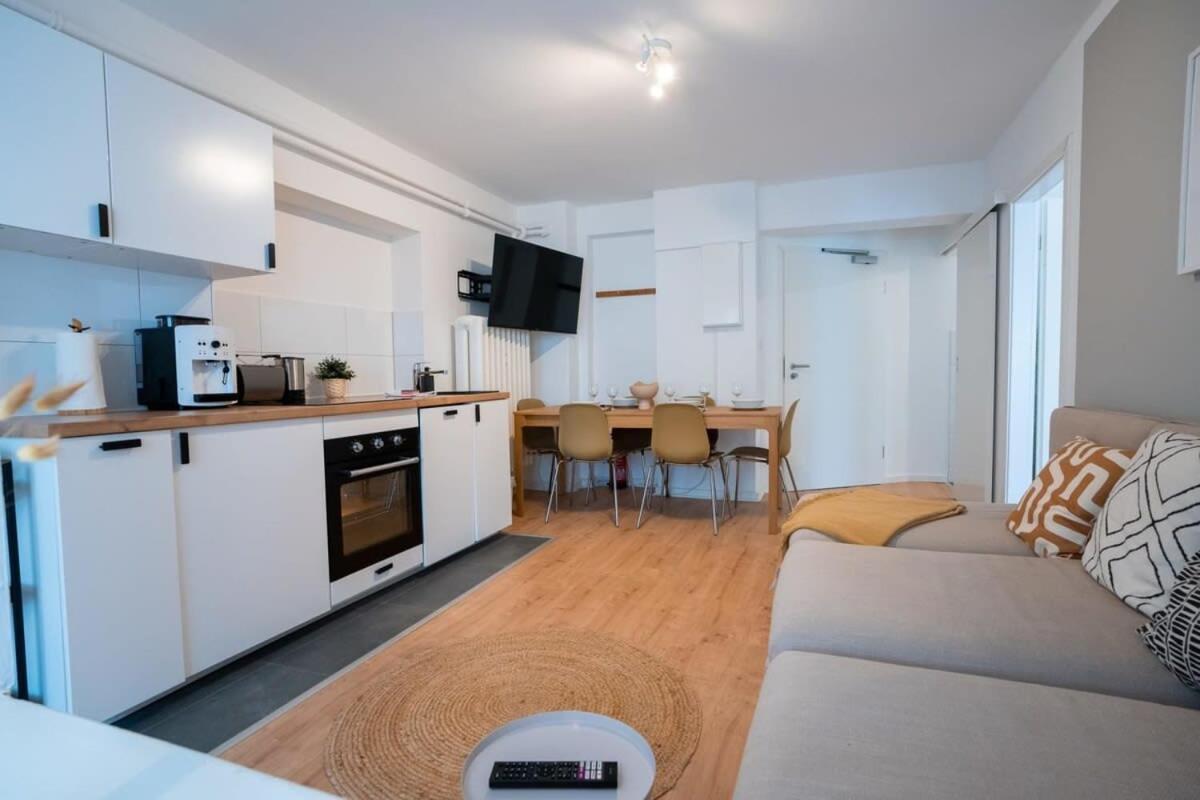 Hamburg City Apartment For 7 Екстер'єр фото